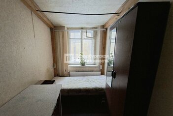 Комната 11.7 м² в 5-комн. кв. 2/2 этаж