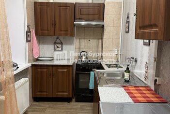  Квартира 49.9 кв.м. у метро Площадь Ленина