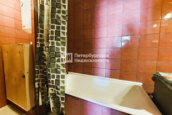 Комната 26.5 м² в 8-комн. кв. 8/9 этаж