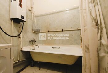 Комната 36.7 м² в 10-комн. кв. 5/5 этаж