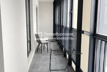  Квартира 52 кв.м. у метро Улица Дыбенко