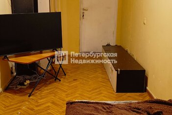 6-комн. кв. 143.4 м² 3/3 этаж