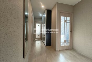  Квартира 40.2 кв.м. у метро Купчино