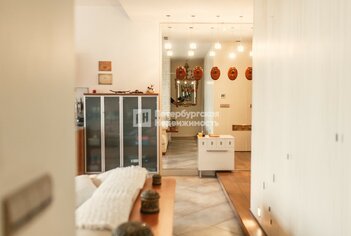  Квартира 78.5 кв.м. у метро Невский Проспект