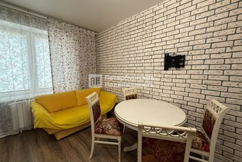 1-комн. кв. 43.8 м² 3/3 этаж