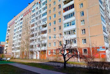  Квартира 47 кв.м. у метро Комендантский Проспект