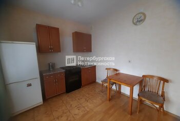  Квартира 62 кв.м. у метро Площадь Ленина