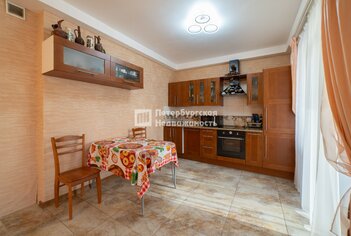 2-комн. кв. 72.7 м² 1/16 этаж