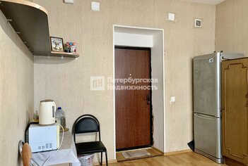 Комната 17.4 м² в 12-комн. кв. 2/3 этаж