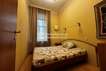  Квартира 69.7 кв.м. у метро Адмиралтейская