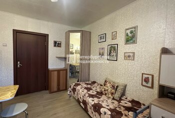 Комната 12.1 м² в 8-комн. кв. 3/9 этаж