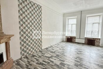 Комната 58.2 м² в 4-комн. кв. 3/5 этаж