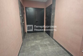 1-комн. кв. 49.2 м² 10/18 этаж