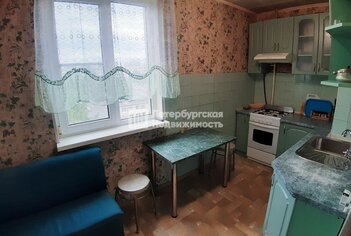  Квартира 62.4 кв.м. у метро Шушары (2015)