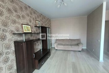  Квартира 39.3 кв.м. у метро Улица Дыбенко