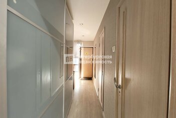  Квартира 40.2 кв.м. у метро Купчино