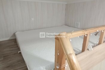  Квартира 152.2 кв.м. у метро Достоевская