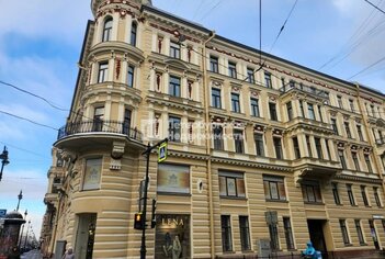 3-комн. кв. 99 м² 1/7 этаж