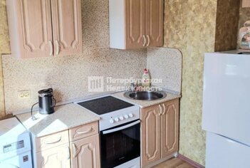  Квартира 43.9 кв.м. у метро Купчино