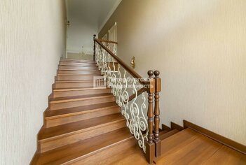 Жилой дом 588 м² в  пр-кт Ленина, д62б