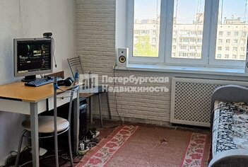 Комната 12.3 м² в 11-комн. кв. 9/15 этаж