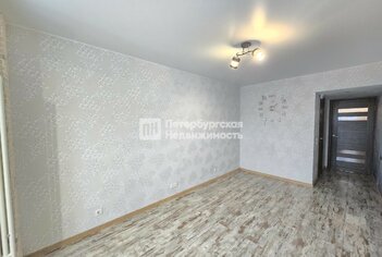  Квартира 68 кв.м. у метро Московская