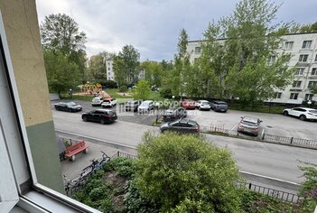 3-комн. кв. 90 м² 2/10 этаж