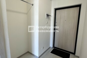  Квартира 36.1 кв.м. у метро Комендантский Проспект