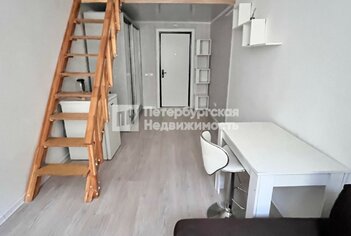  Квартира 152.2 кв.м. у метро Достоевская