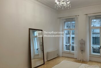 2-комн. кв. 82.5 м² 2/4 этаж