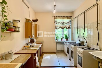 Комната 17.4 м² в 12-комн. кв. 2/3 этаж