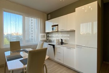 1-комн. кв. 42 м² 4/22 этаж