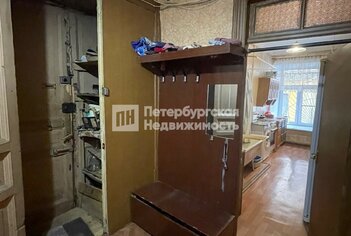 Комната 27 м² в 2-комн. кв. 1/5 этаж