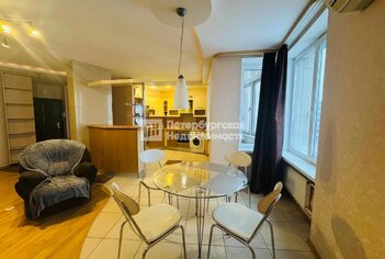  Квартира 100.7 кв.м. у метро Площадь Восстания