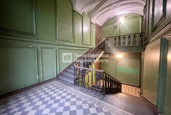  Квартира 181.8 кв.м. у метро Владимирская