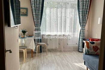  Квартира 43 кв.м. у метро Купчино