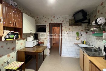 Комната 12 м² в 9-комн. кв. 5/5 этаж