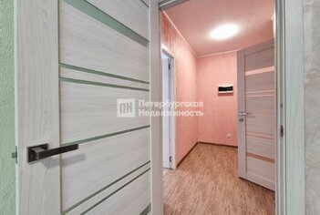  Квартира 37.3 кв.м. у метро Ладожская