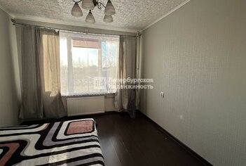 Комната 12 м² в 9-комн. кв. 5/5 этаж
