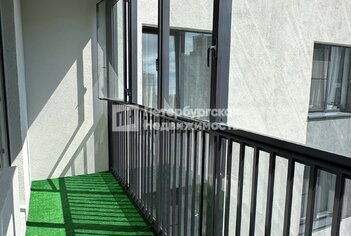  Квартира 42.3 кв.м. у метро Комендантский Проспект