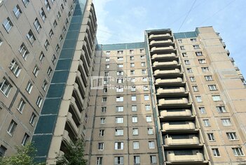 Квартира 69.6 кв.м. у метро Комендантский Проспект