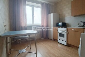  Квартира 39.1 кв.м. у метро Кировский Завод