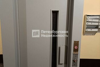 Комната 30.2 м² в 10-комн. кв. 5/5 этаж