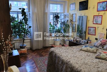 Комната 71.2 м² в 6-комн. кв. 4/5 этаж