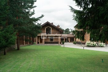 Жилой дом 393 м² в  ул Малая Ленинградская, д26 к а