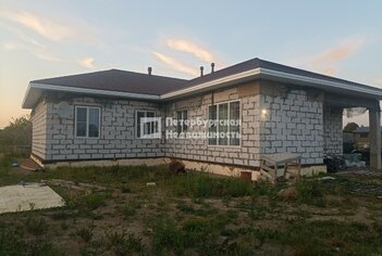 Жилой дом 240 м² в деревня Петровщина ул Каштановая