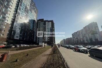 2-комн. кв. 68 м² 8/12 этаж