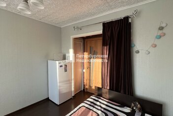 Комната 12 м² в 9-комн. кв. 5/5 этаж