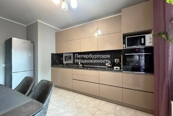 2-комн. кв. 68 м² 8/12 этаж