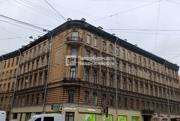 Комната 30.2 м² в 10-комн. кв. 5/5 этаж